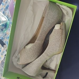 Kelly and Katie peep toe gorgeous pumps